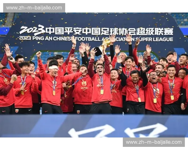 沪上风云：当“申花蓝”遇见“海港红”，谁才是这座城市流淌的血液？